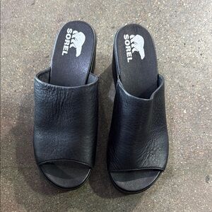 Sorel Black Leather platform Sandals